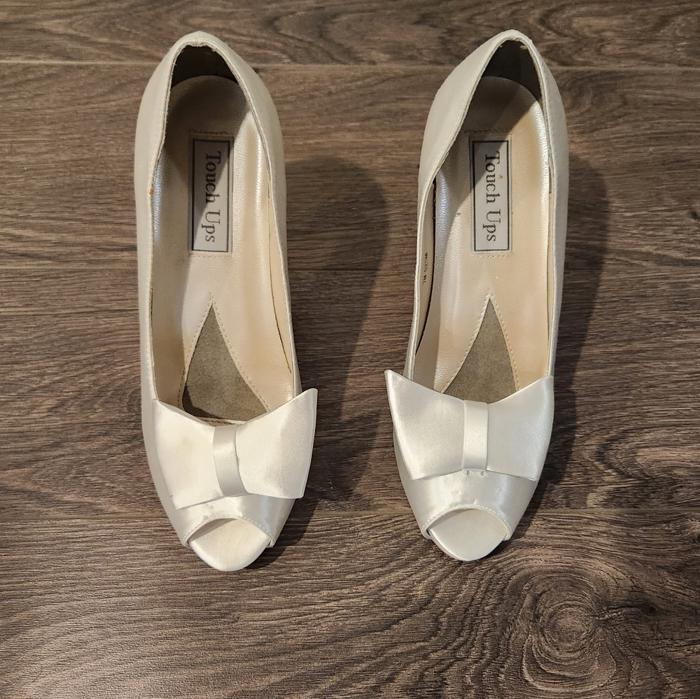White Satin Wedding Heeled Shoes with Bow